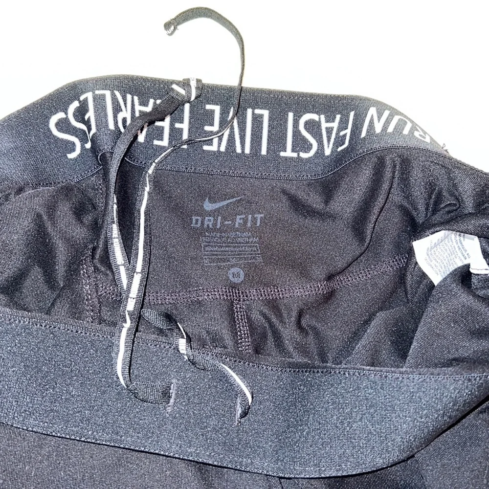 Nike dri fit relay crop tights capri black running active medium training
